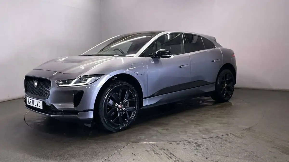 2022-jaguar-i-pace-ev400-black-big-3