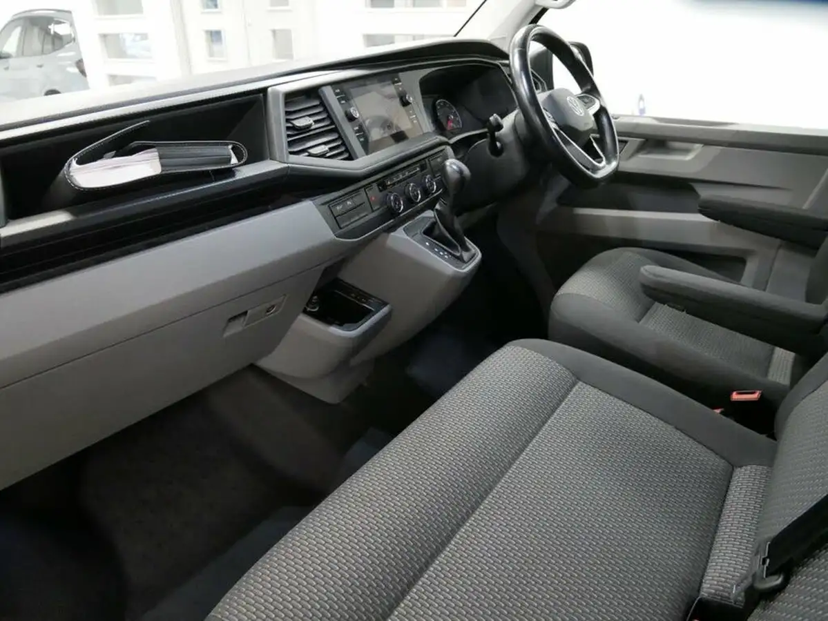 2022-volkswagen-transporter-20bitdi-t32-highline-bmt-lwb-4motion-199pseu6dt-e-kombi-big-18