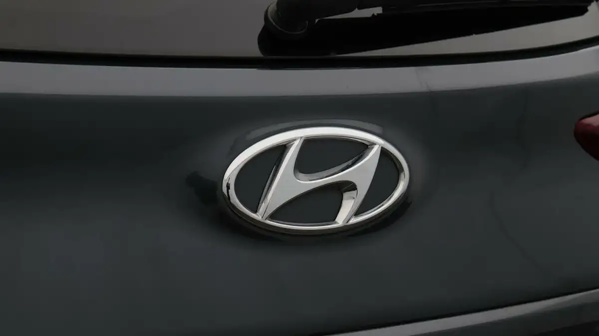 2021-hyundai-kona-e-premium-204ps-64kwh-7kw-obc-big-21