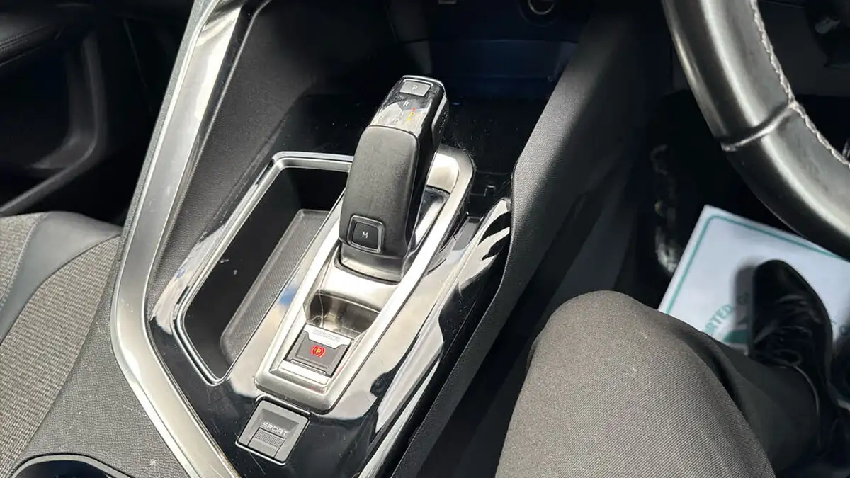 2019-peugeot-5008-suv-15-bluehdi-allure-eat8-big-19