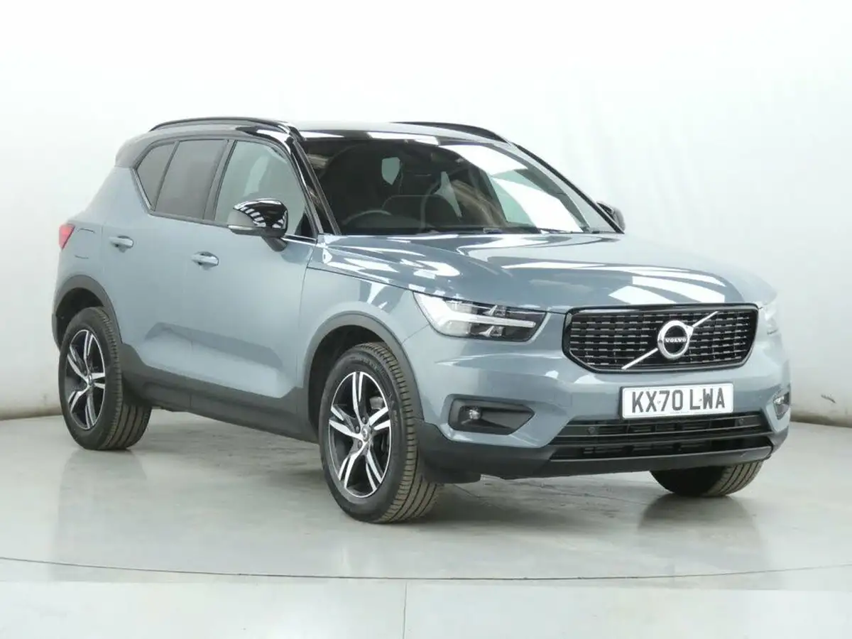 2020-volvo-xc40-15-t3-r-design-geartronic-big-1