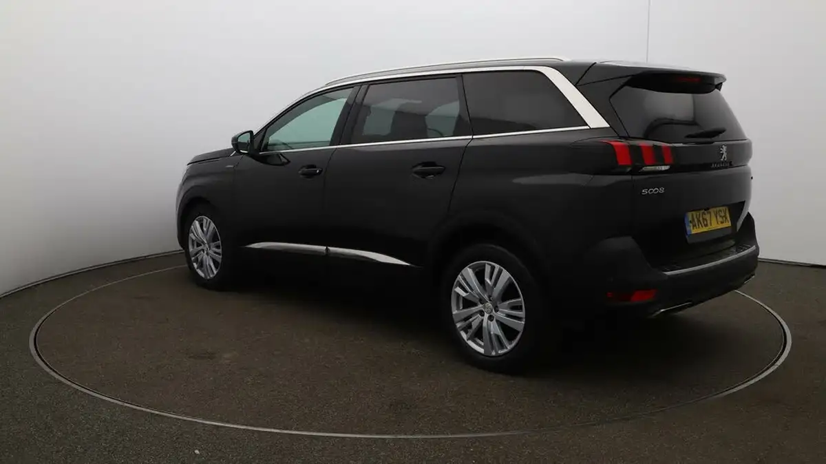 2018-peugeot-5008-suv-16-thp-gt-line-big-5
