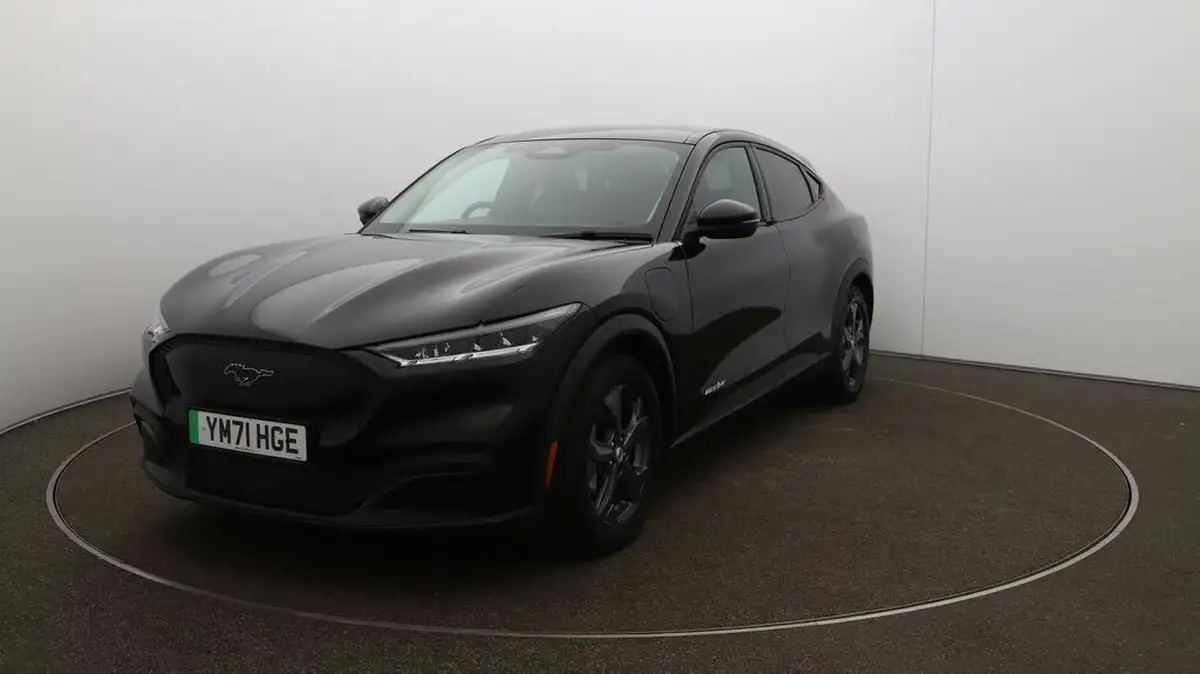 2022-ford-mustang-mach-e-e-standard-range-big-28