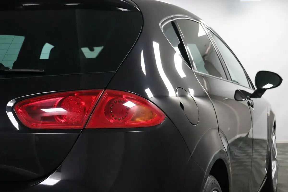 2011-seat-leon-20-cupra-big-18