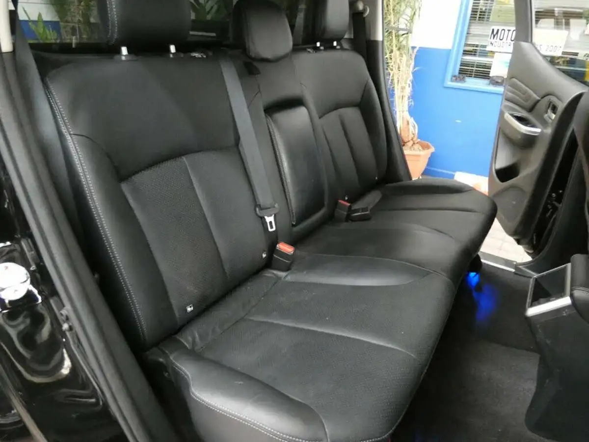 2020-mitsubishi-l200-22di-d-barbarian-auto-big-30