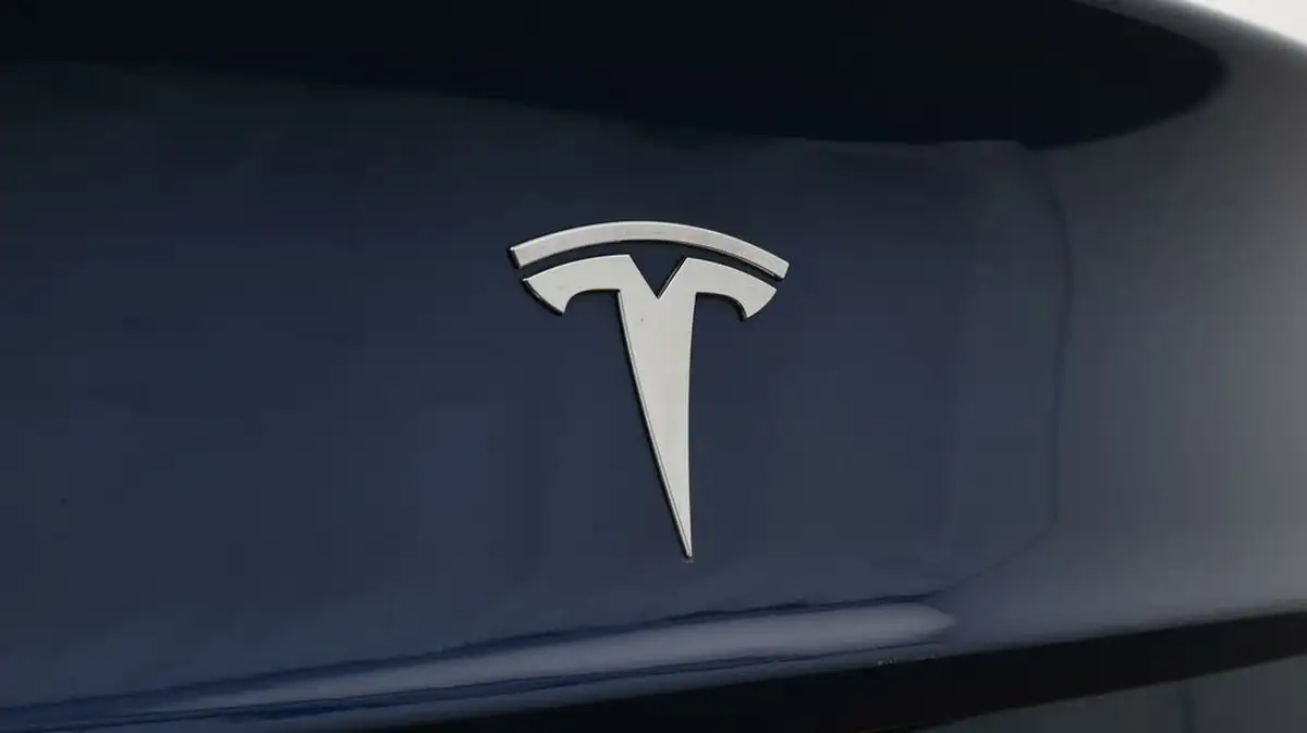 2021-tesla-model-3-e-long-range-4x4-big-20