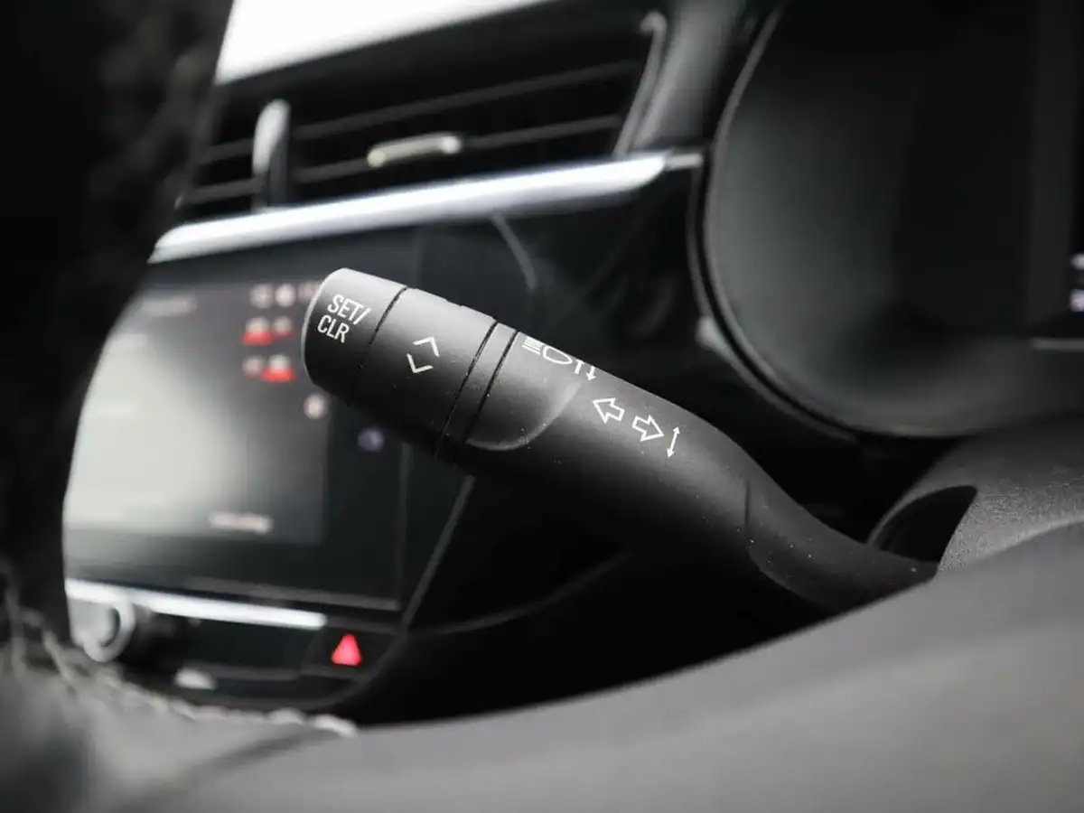 2020-vauxhall-corsa-12-turbo-elite-nav-big-21