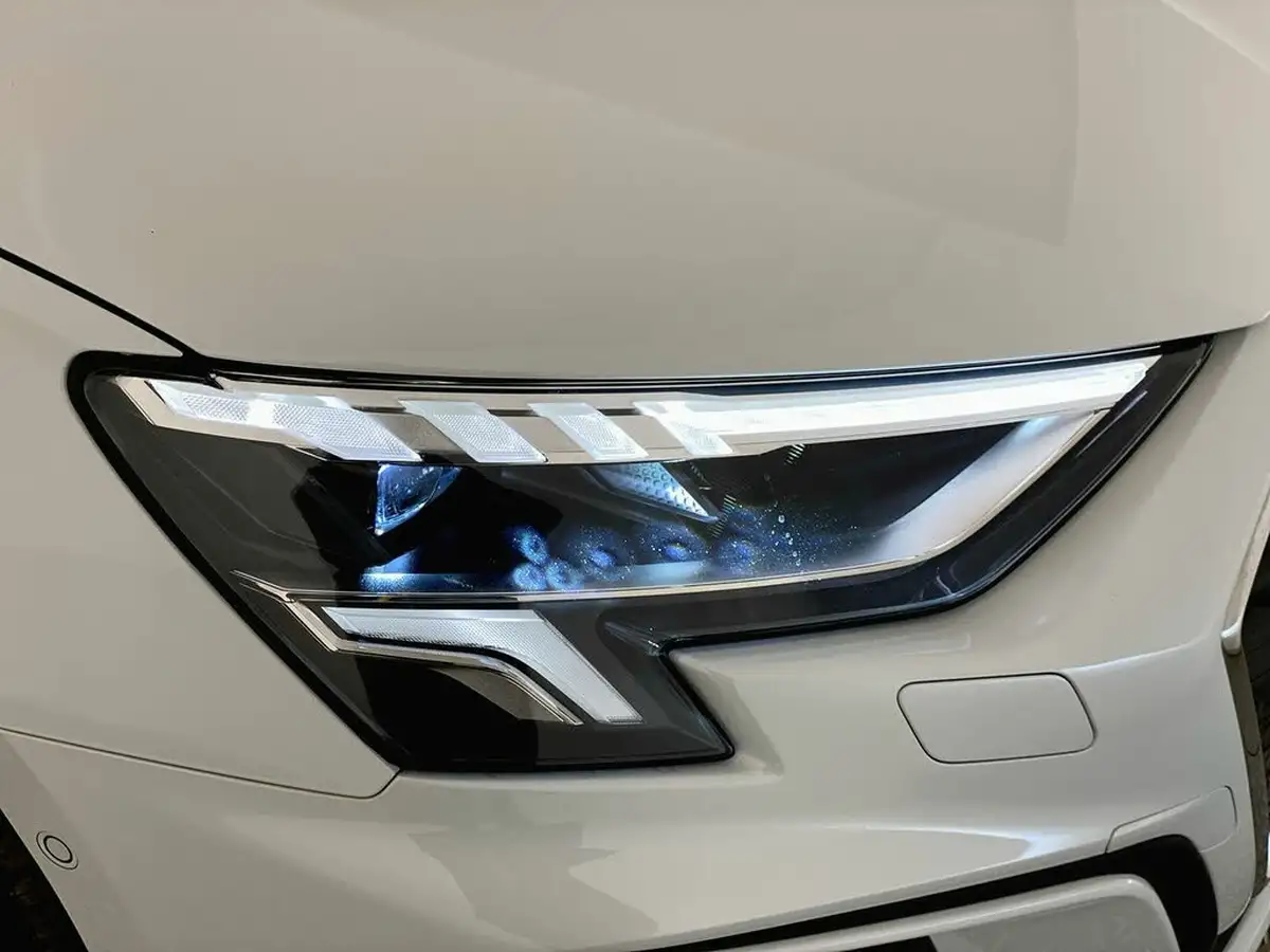 2021-audi-a3-14-40-tfsi-e-s-line-big-35