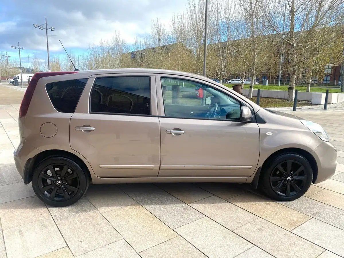 2011-nissan-note-14-n-tec-big-13