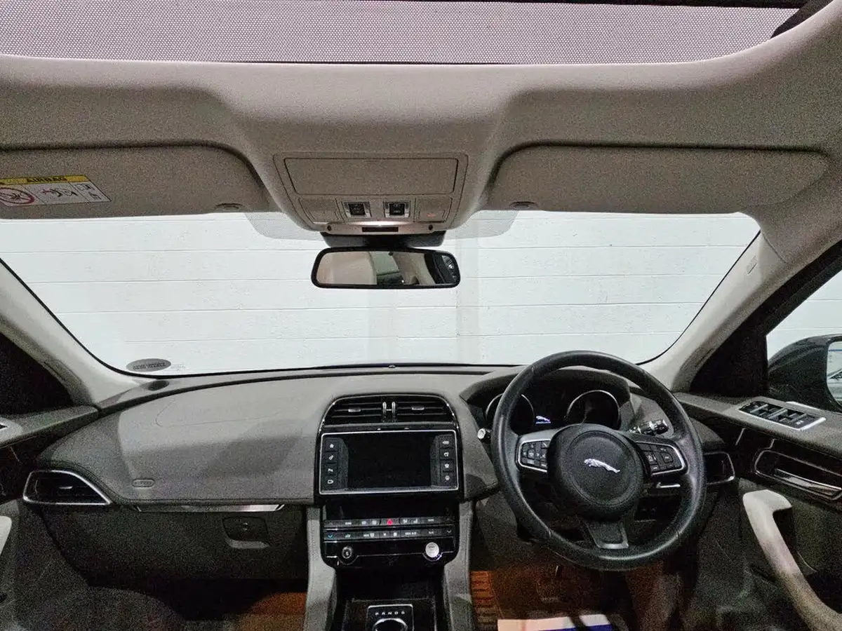 2017-jaguar-f-pace-20-i4d-portfolio-180ps-awd-auto-big-11