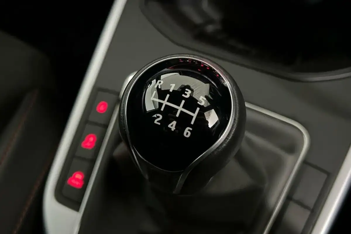 2023-seat-arona-10-tsi-fr-sport-big-35