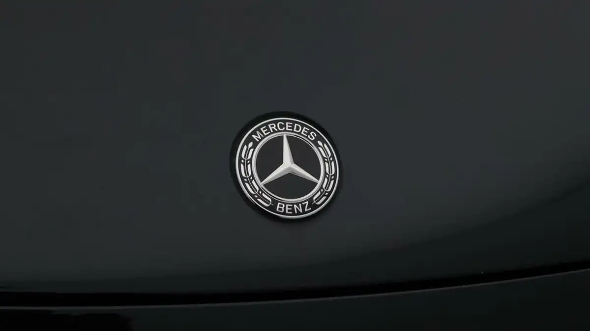 2020-mercedes-benz-gla-class-13-gla-200-amg-line-premium-big-21