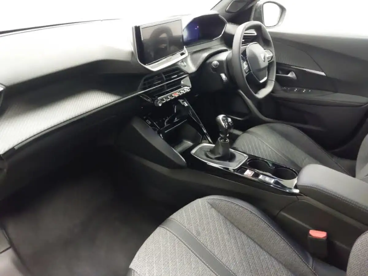 2024-peugeot-2008-suv-12-puretech-allure-130ps-big-4