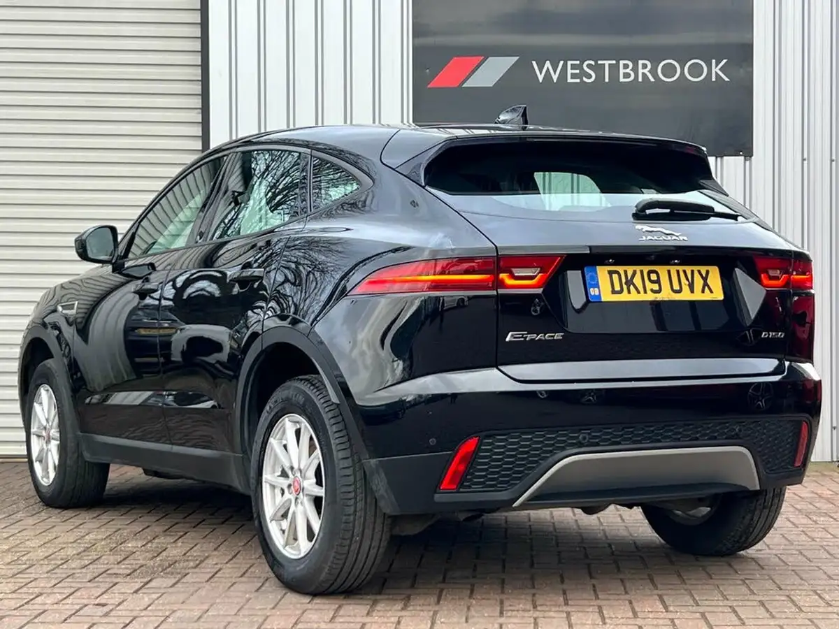 2019-jaguar-e-pace-20-i4d-150ps-big-3