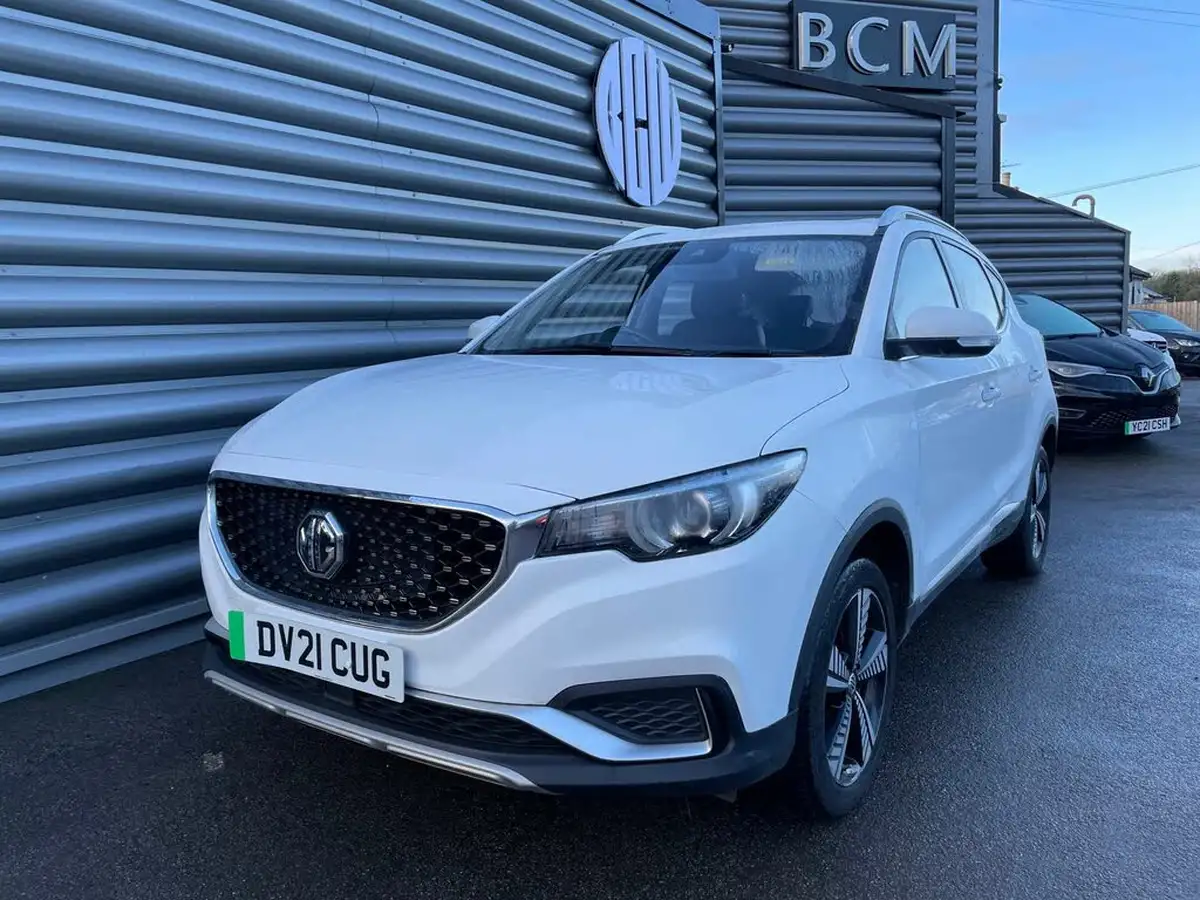 2021-mg-zs-suv-e-exclusive-ev-big-5