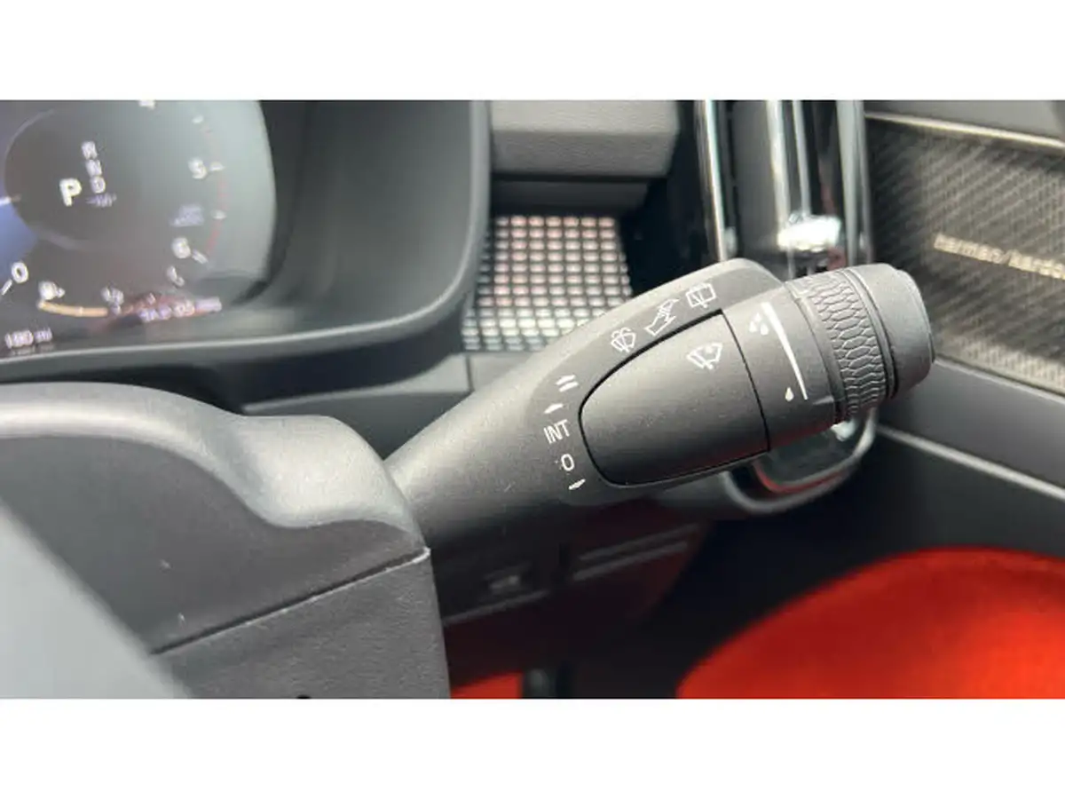 2018-volvo-xc40-20td-d4-first-edition-big-74