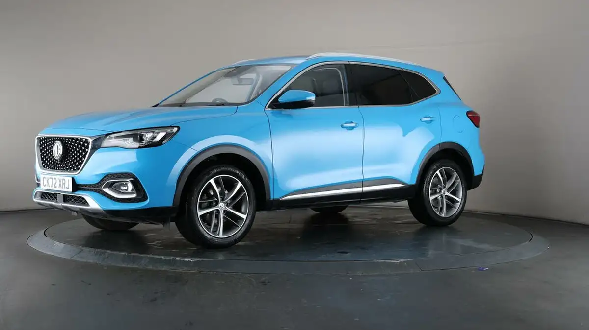 2022-mg-hs-15t-gdi-exclusive-162ps-big-41