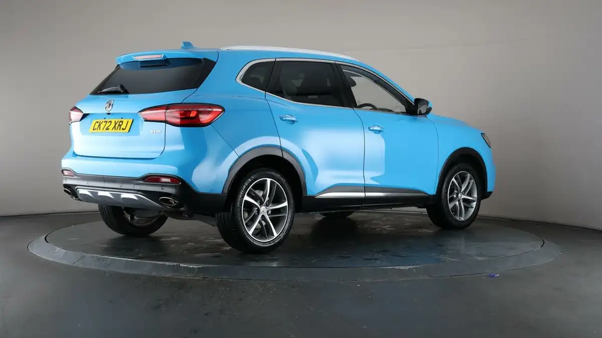 2022-mg-hs-15t-gdi-exclusive-162ps-big-65