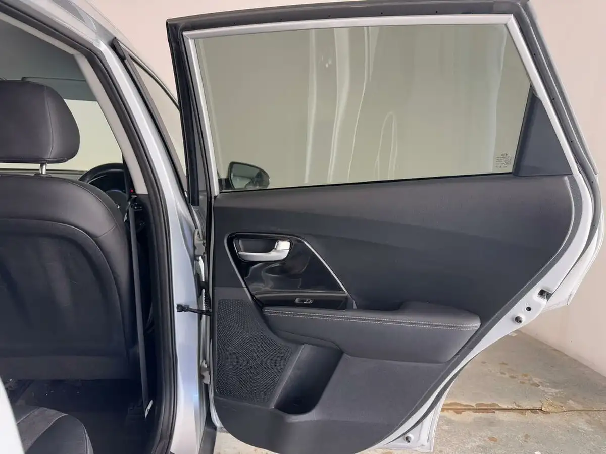 2021-kia-niro-16-gdi-2-big-12