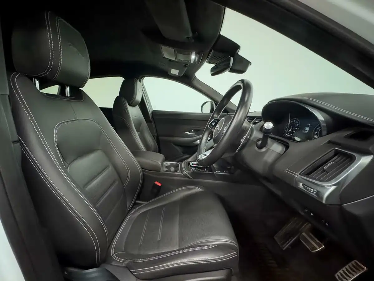 2021-jaguar-e-pace-15-p300e-r-dynamic-hse-big-43