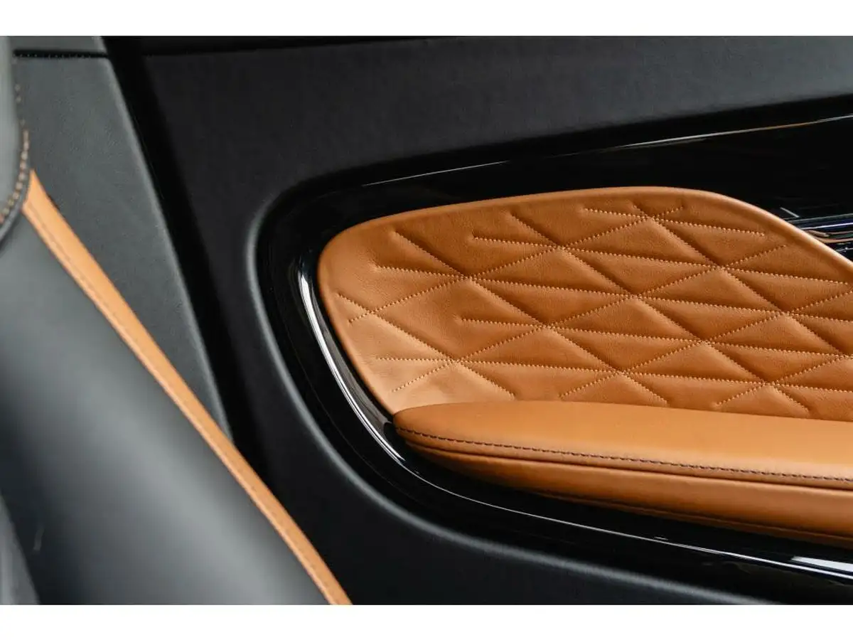 2024-aston-martin-db12-40-v8-auto-euro-6-ss-2dr-big-26