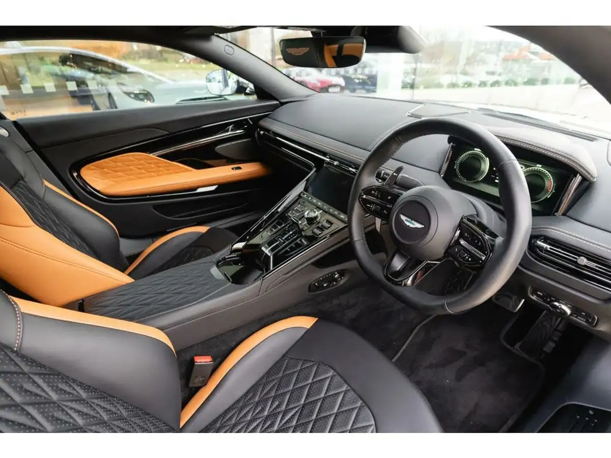 2024-aston-martin-db12-40-v8-auto-euro-6-ss-2dr-big-2