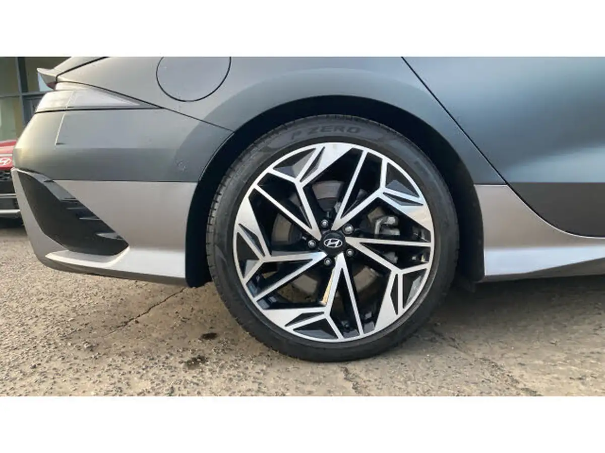 2024-hyundai-ioniq-6-e-ultimate-325ps-dual-motor-awd-big-6
