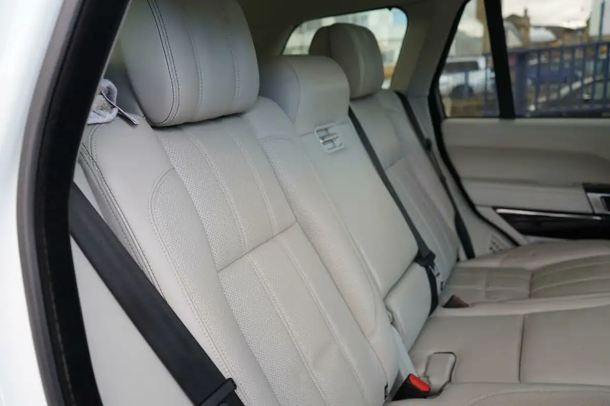 2014-land-rover-range-rover-44-sdv8-autobiography-44sd-v8-339bhp-ss-station-wagon-big-15