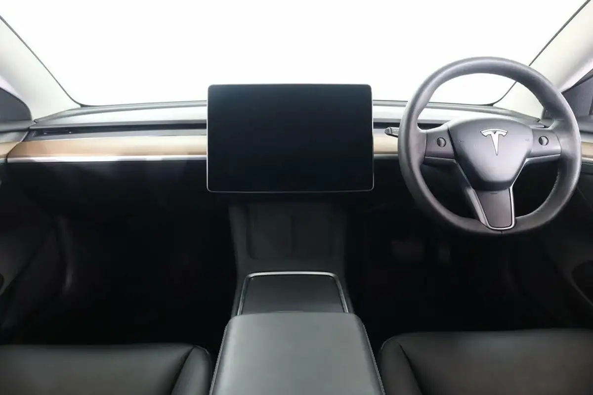 2021-tesla-model-3-e-long-range-4x4-big-60