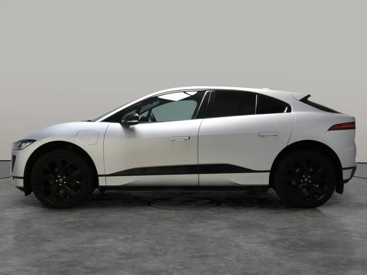 2022-jaguar-i-pace-ev400-hse-black-big-10