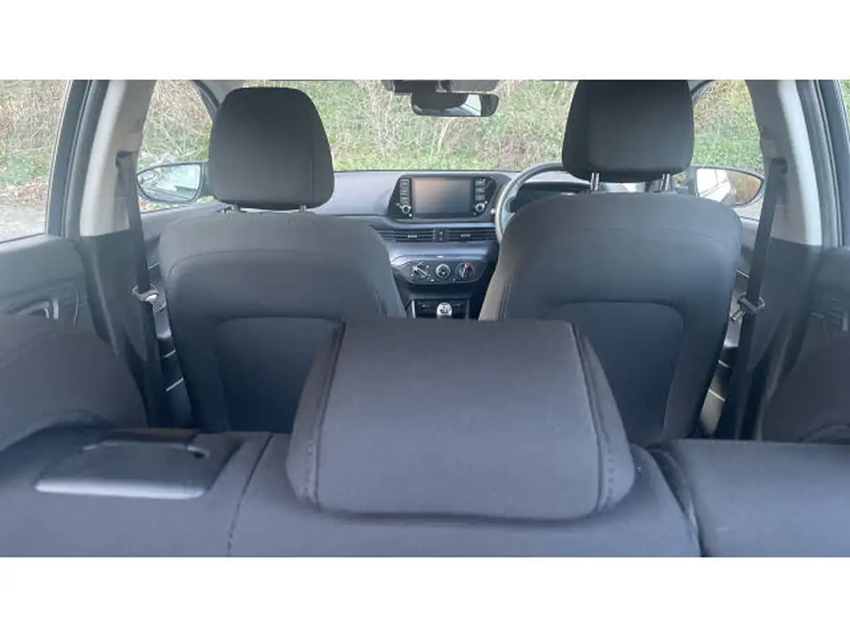 2023-hyundai-i20-10-t-gdi-se-connect-eclutch-imt-big-14