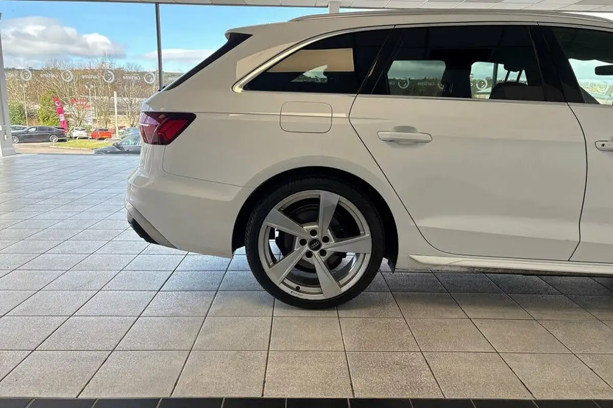 2020-audi-a4-avant-20-35-tdi-s-line-big-8