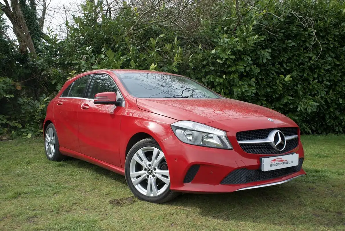 2017-mercedes-benz-a-class-16-a180-sport-executivess-7g-dct-big-16