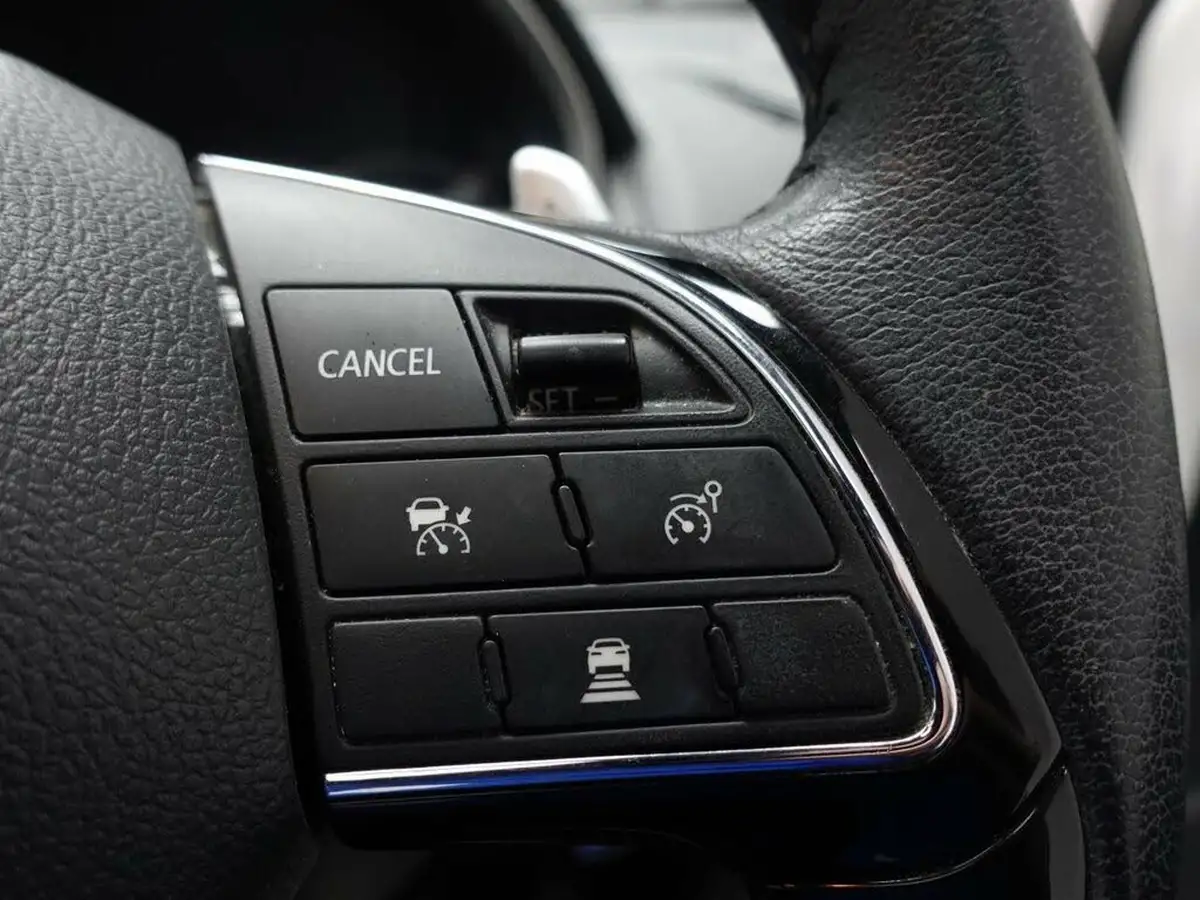 2018-mitsubishi-eclipse-cross-15-4-auto-big-19