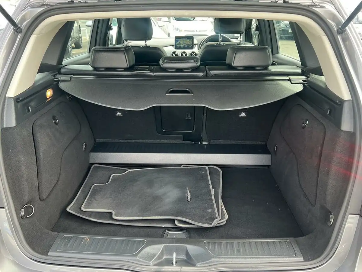 2017-mercedes-benz-b-class-15d-b180-sport-executive-7g-dct-big-19