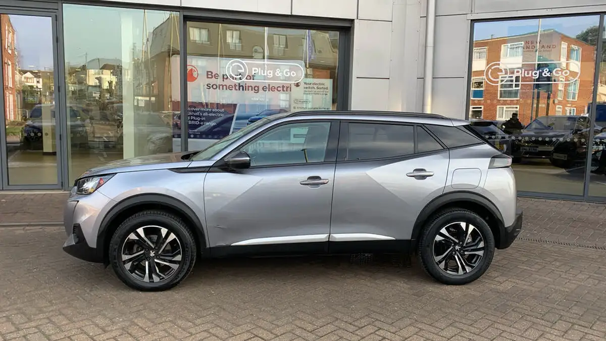 2021-peugeot-2008-suv-12-puretech-allure-130bhp-eat8-big-5