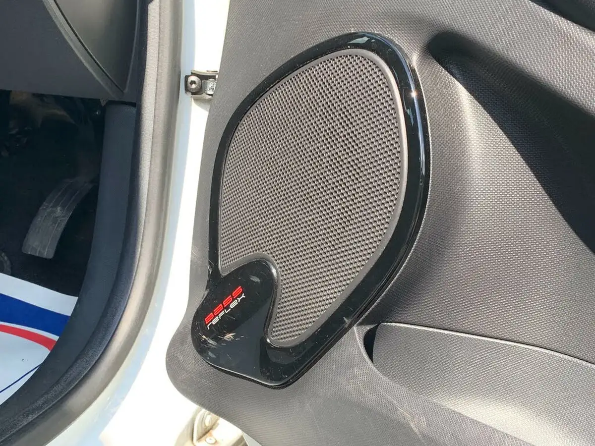 2015-renault-clio-09-tce-dynamique-nav-big-32