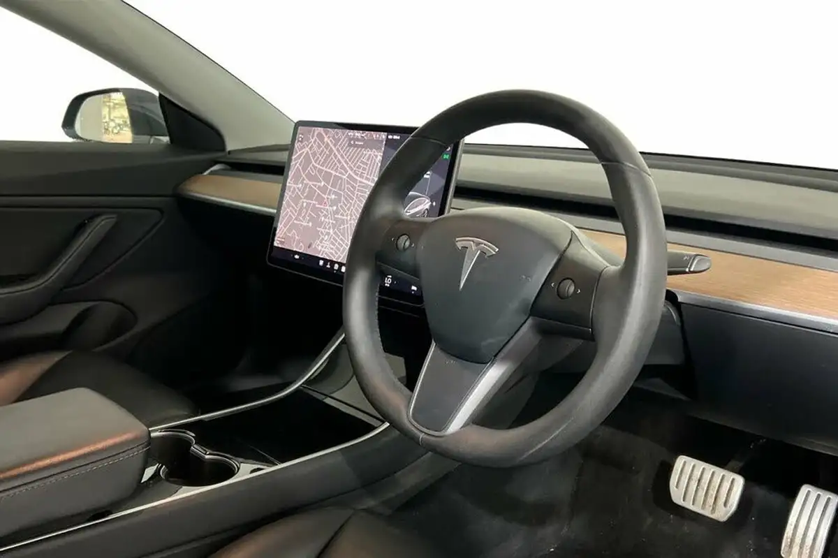 2019-tesla-model-3-e-4x4-performance-pack-big-5
