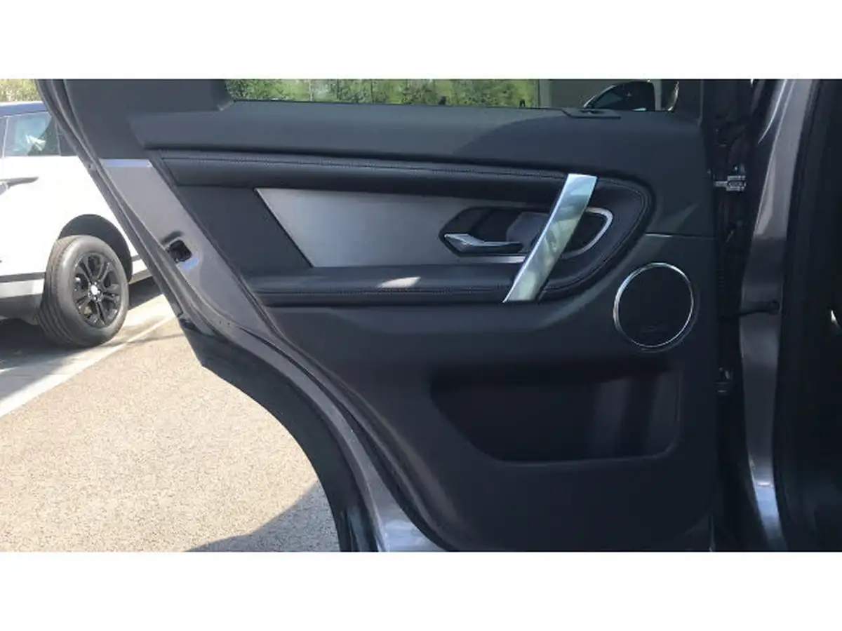 2024-land-rover-discovery-sport-20-d200-dynamic-se-big-30