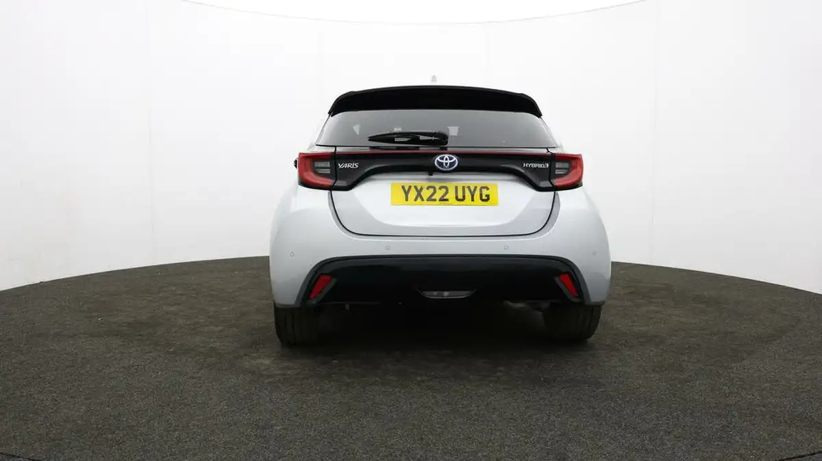 2022-toyota-yaris-15-vvt-i-dynamic-big-45