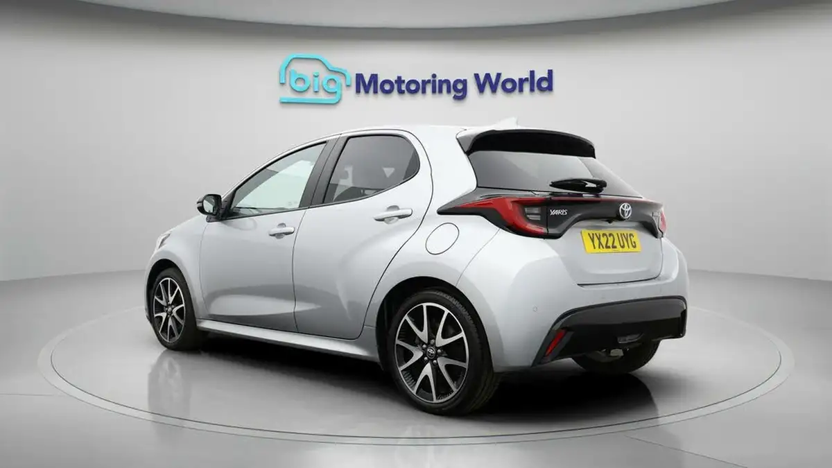 2022-toyota-yaris-15-vvt-i-dynamic-big-4