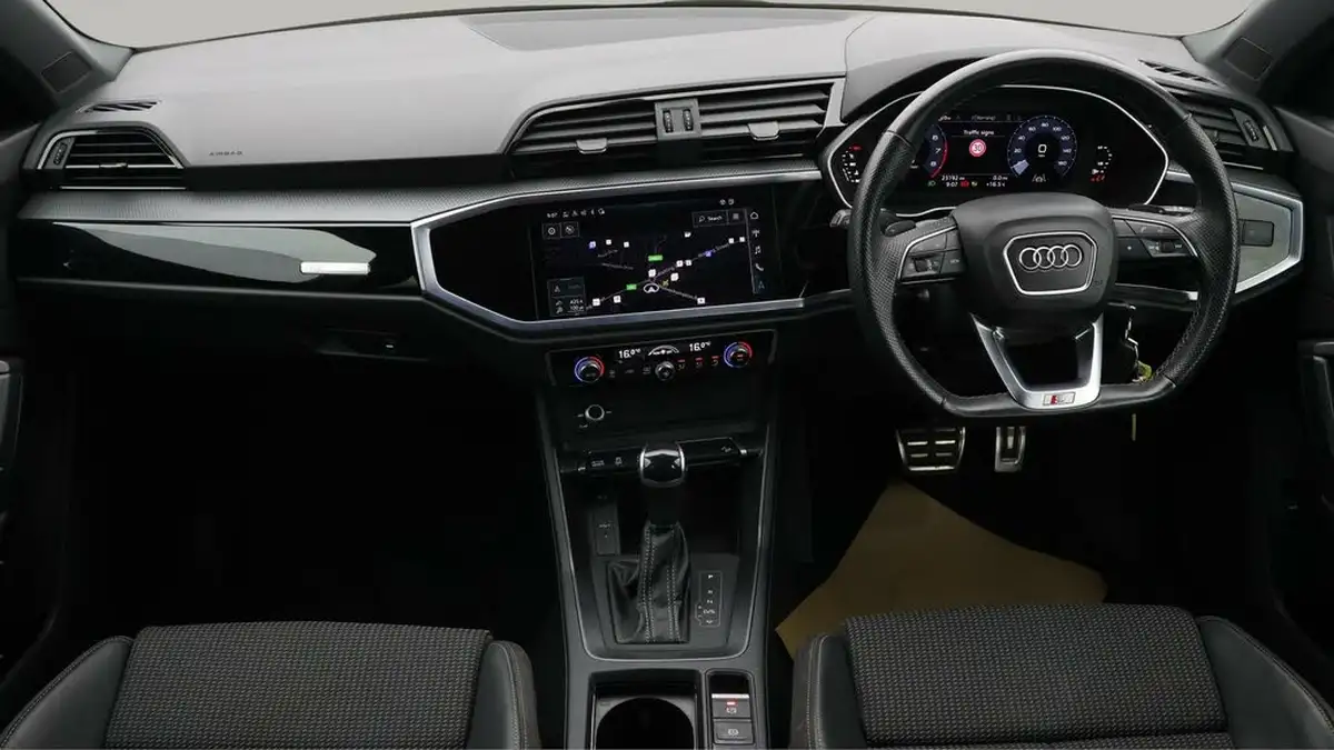 2022-audi-q3-15-35-tfsi-black-edition-codcomfort-sound-pack-station-wagon-big-12