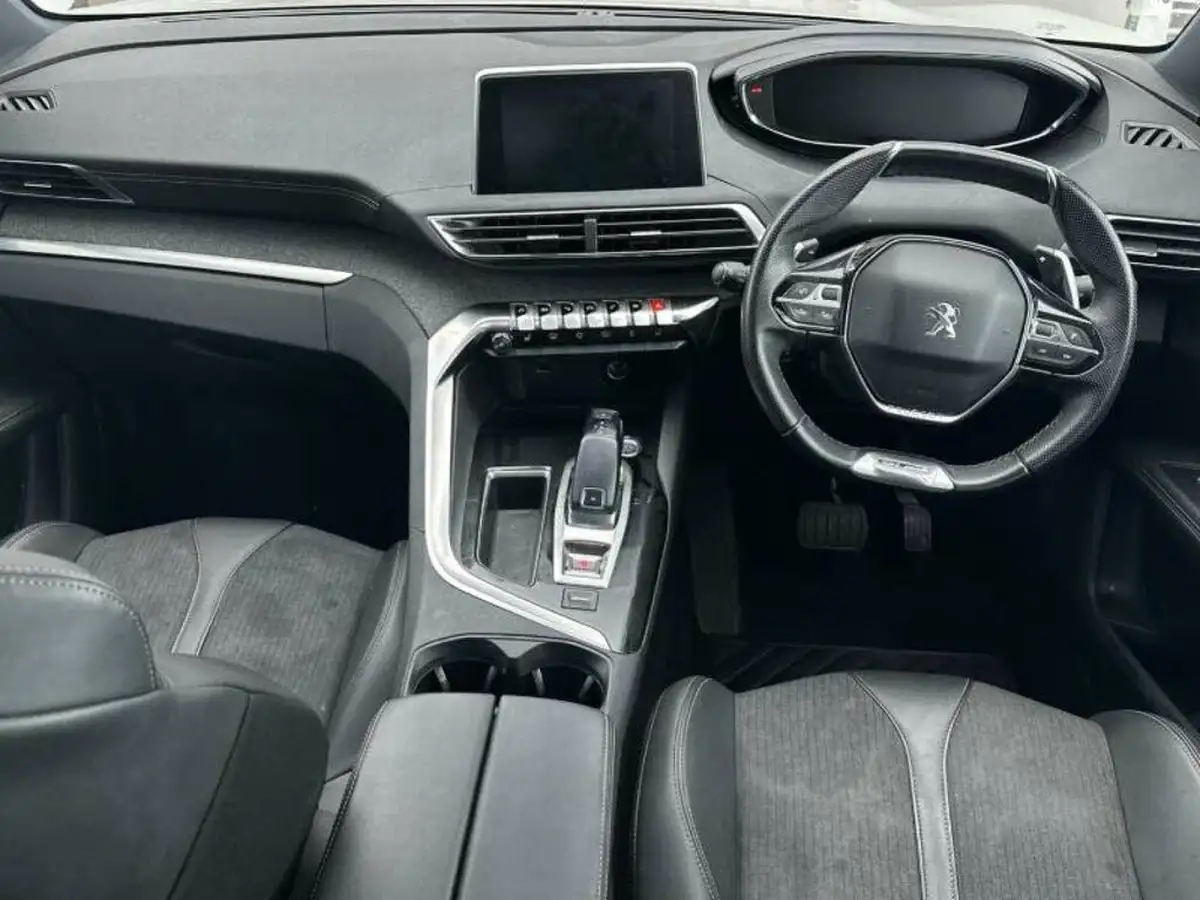 2020-peugeot-5008-suv-16-puretech-gt-line-premium-big-3