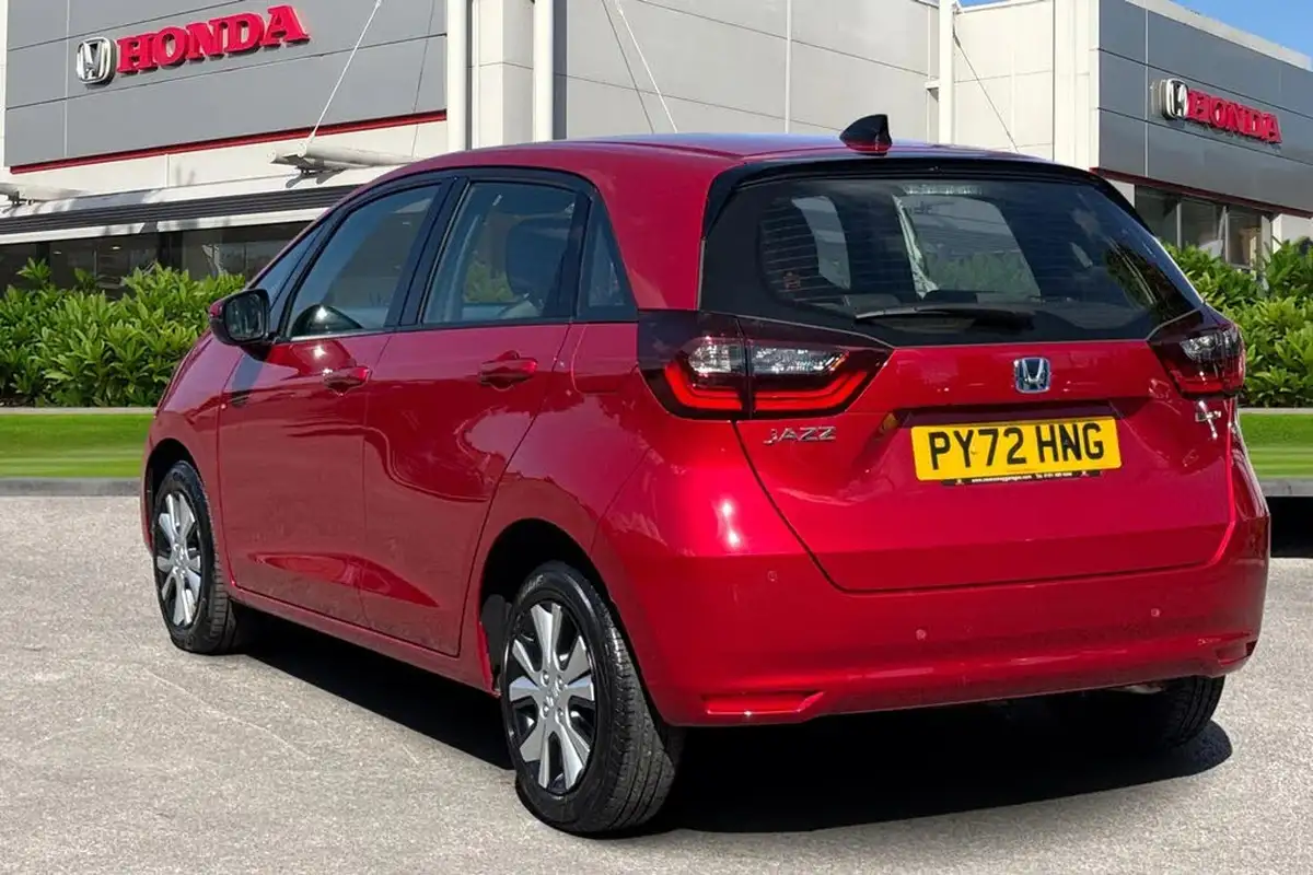 2023-honda-jazz-15-i-mmd-sr-big-1