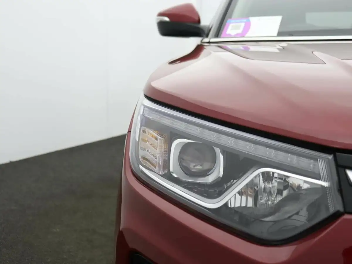 2022-kgm-ssangyong-tivoli-15-ultimate-auto-big-37