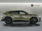 2024-lamborghini-urus-40-no-trim-small-1
