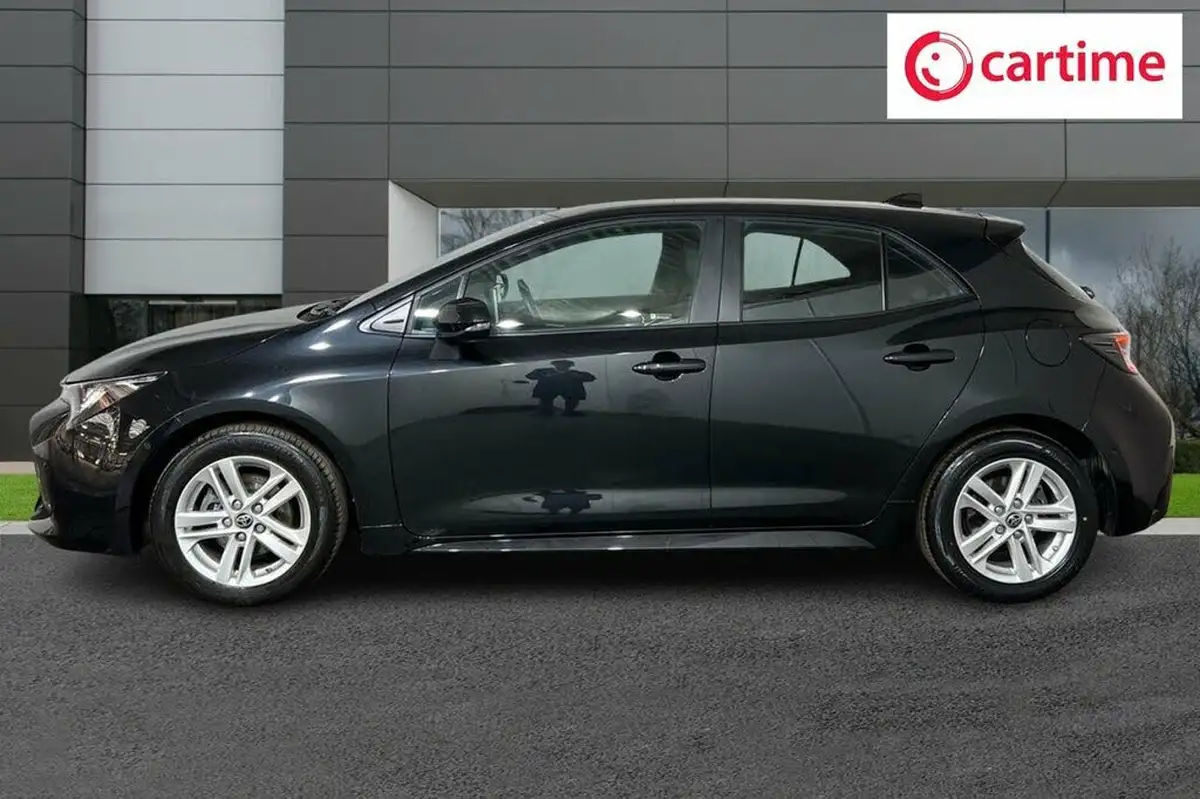2022-toyota-corolla-18-vvt-i-icon-tech-trk-hatchback-5d-big-2