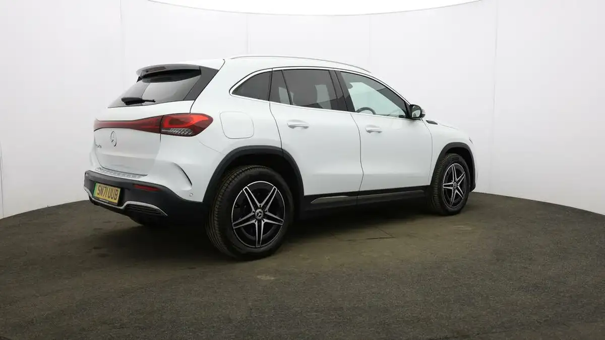 2021-mercedes-benz-eqa-e-eqa-250-amg-line-big-56