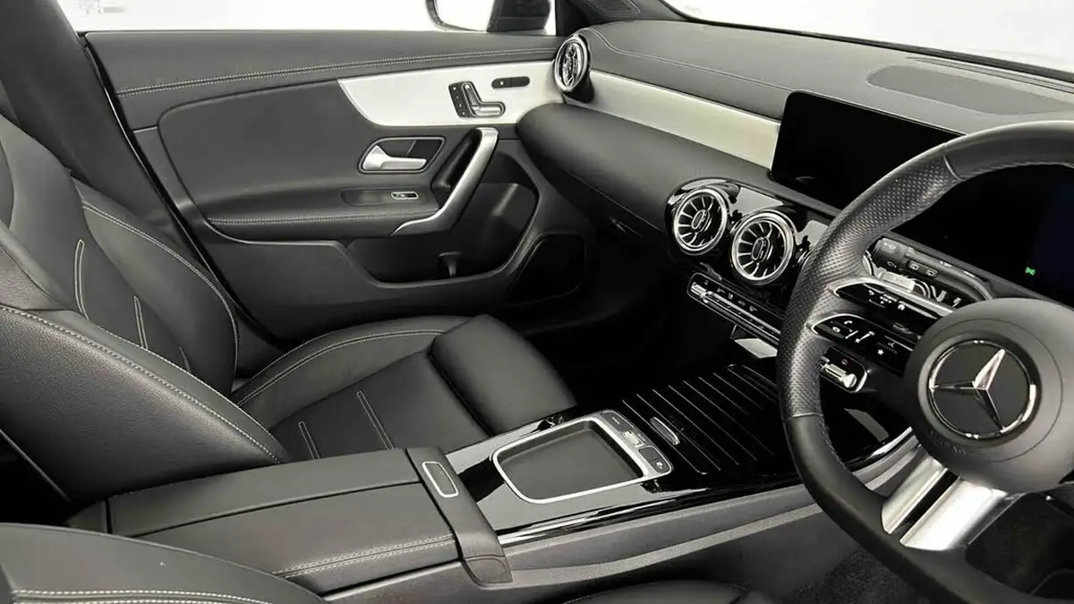 2023-mercedes-benz-cla-13-cla-250e-amg-line-premium-plus-shooting-brake-5d-big-34