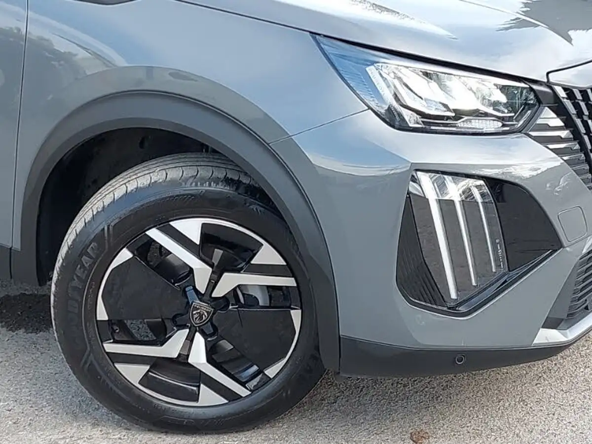 2024-peugeot-2008-suv-12-puretech-allure-130ps-big-8